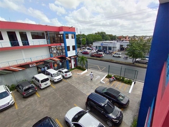 oficinas y locales comerciales - ▶️Vendo Plaza Comercial de 43 Locales en la Avenida Charles de Gaulle 📍 4
