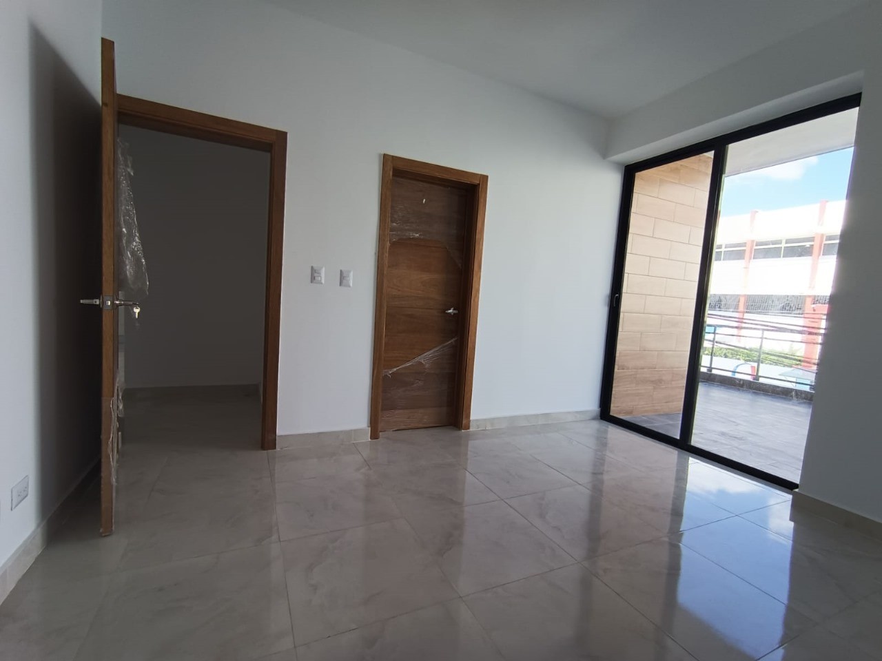 apartamentos - Vendo apartamento en el Renacimiento2do.nivel con Terraza.147mst 2hb 5