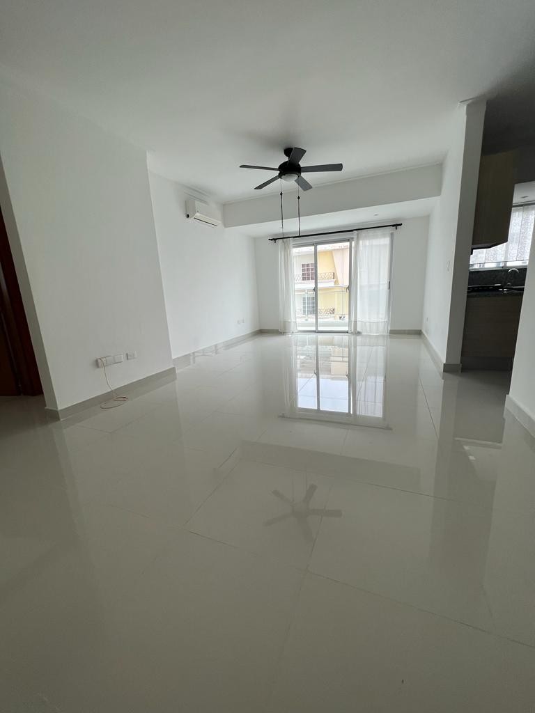 apartamentos - ALQUILO
cómodo y céntrico – Ubicado en una exclusiva torre próximo a Downtown 