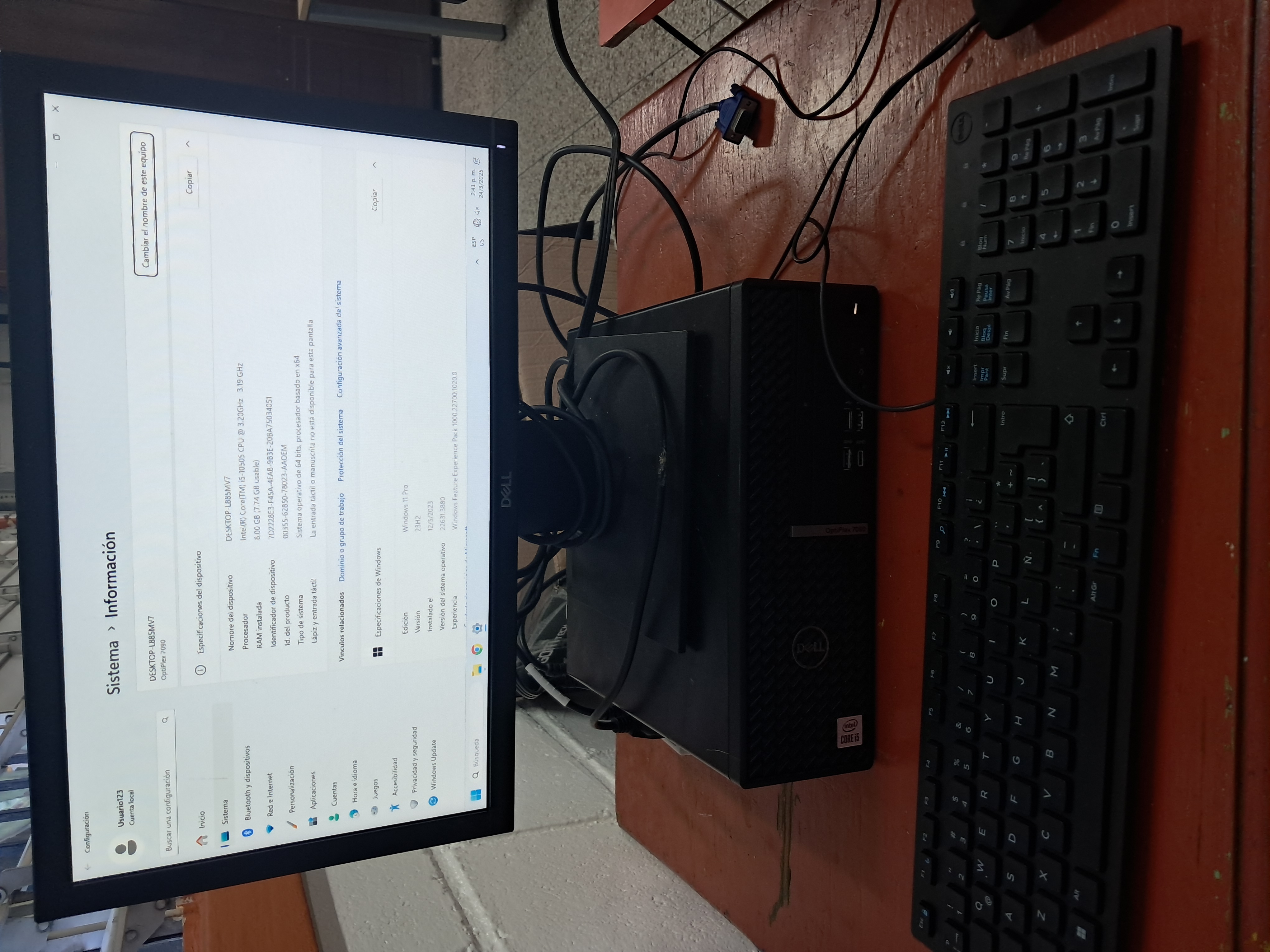 computadoras y laptops - PC DELL OPTIPLEX 7090 y PC CLON RD$10,000.00 1