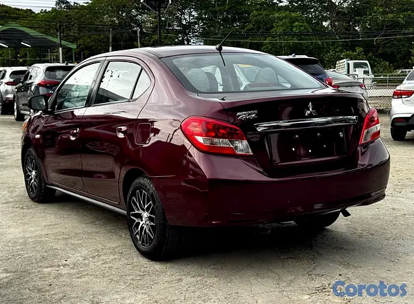 carros - Mitsubishi Mirage G4 2020 4