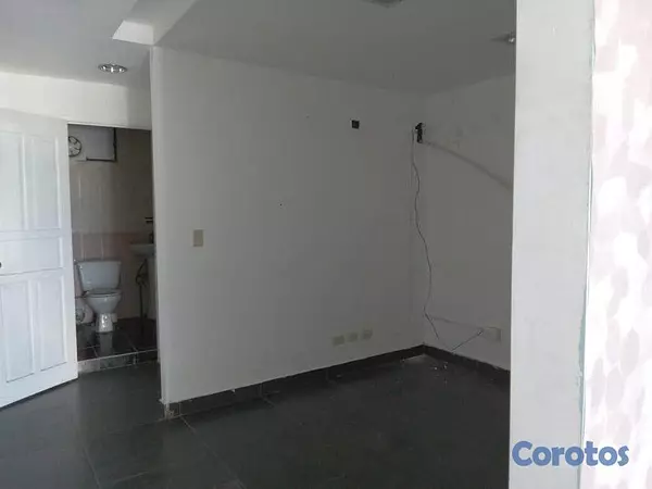 oficinas y locales comerciales - Local comercial en alquiler en Naco 8