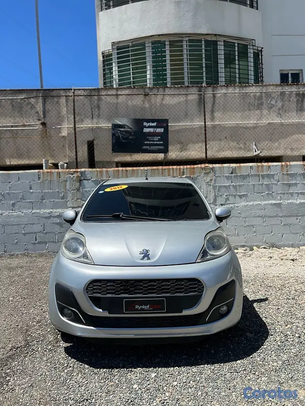 carros - Peugeot 107 Trendy 2012 3