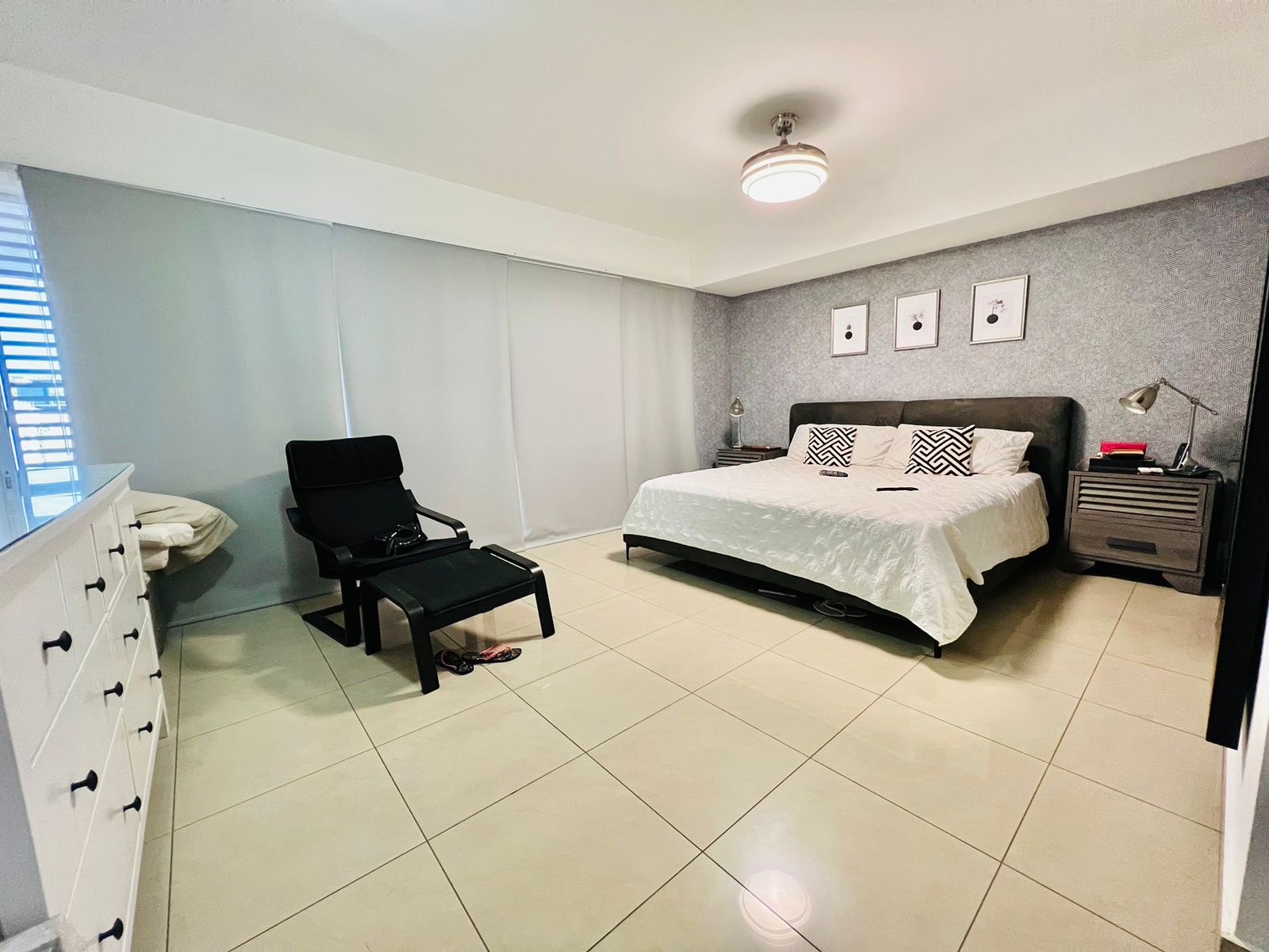 penthouses - Vendo Ph en el millón amplio tres hab 2.5 baños te 8