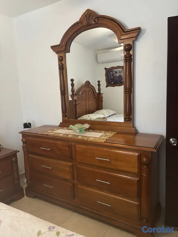 muebles y colchones - juego de cama full roble dos mesas gabetero. y cama   no colchones  3
