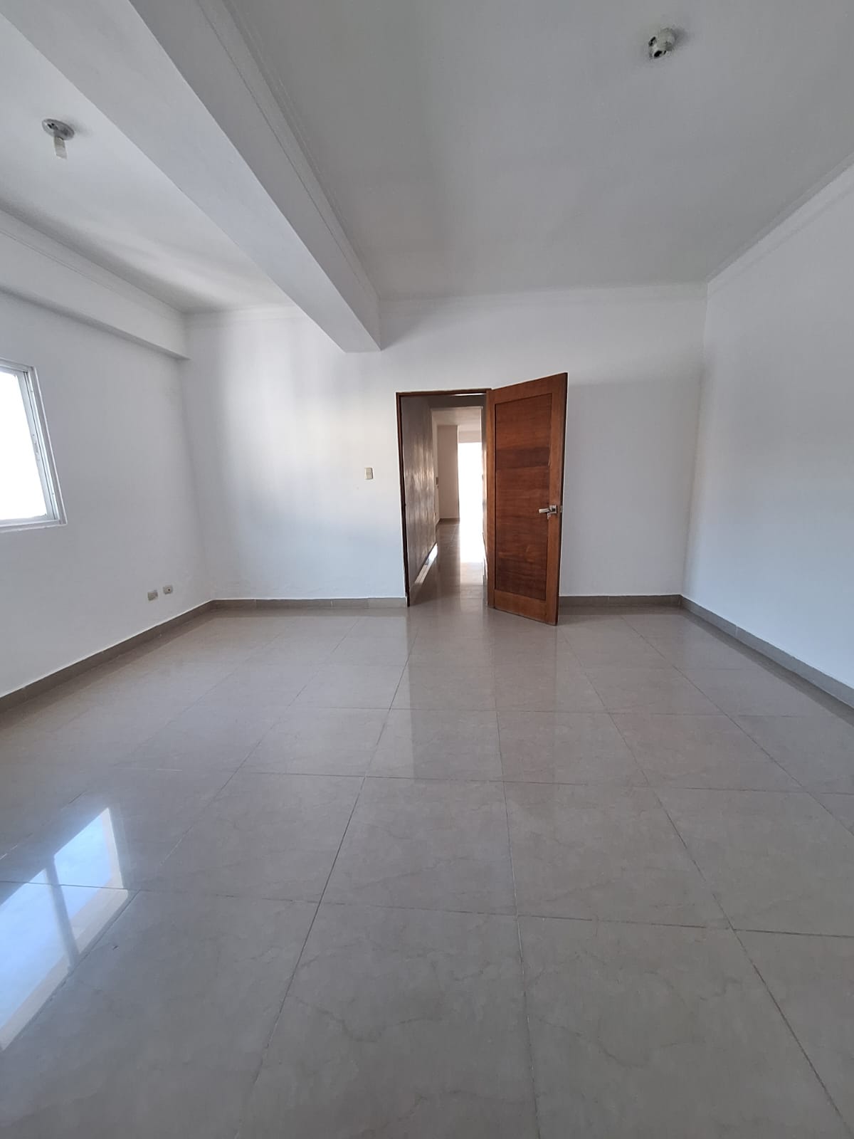 apartamentos - Rento Apartamento Sin Amueblar Ascensor Planta