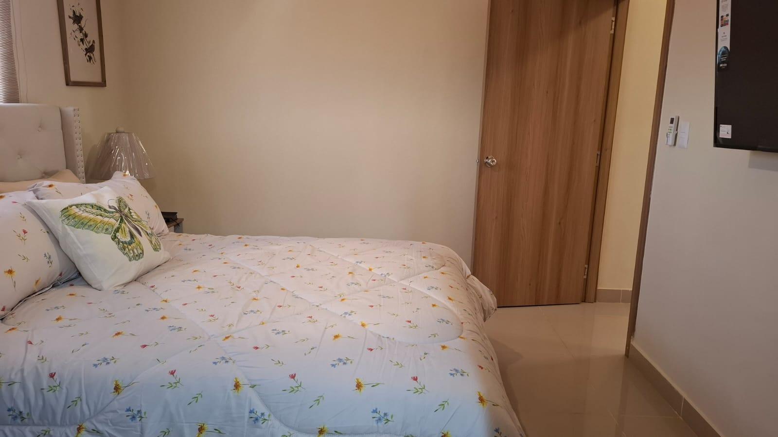 apartamentos - Primer nivel con patio en RD$4,975,000 con Bono 10