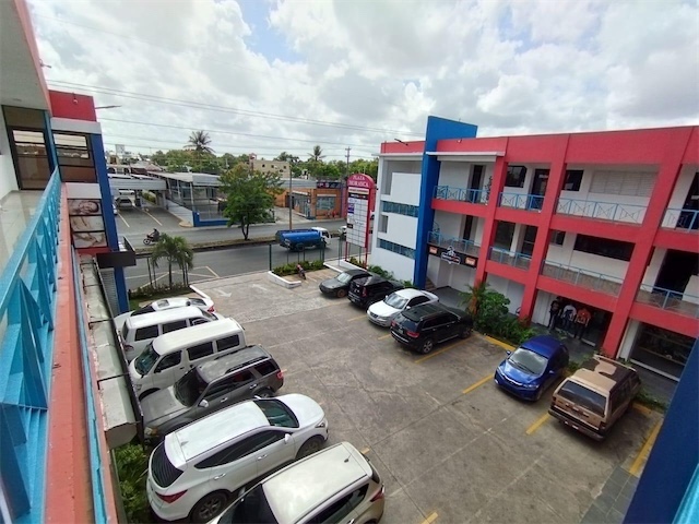 oficinas y locales comerciales - ▶️Vendo Plaza Comercial de 43 Locales en la Avenida Charles de Gaulle 📍 1