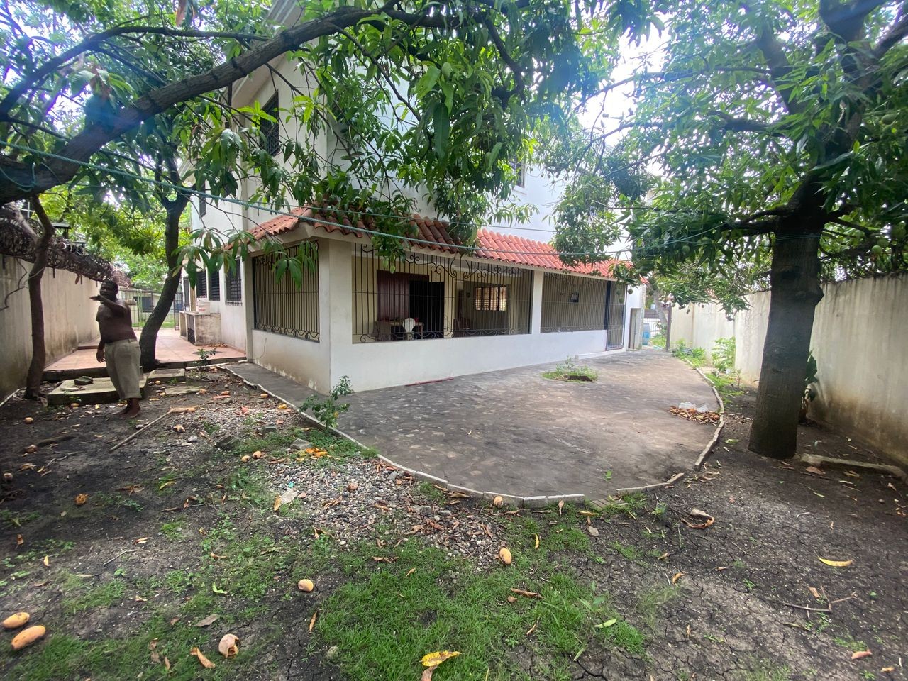 solares y terrenos - Casa o terreno en Mirador Norte 2
