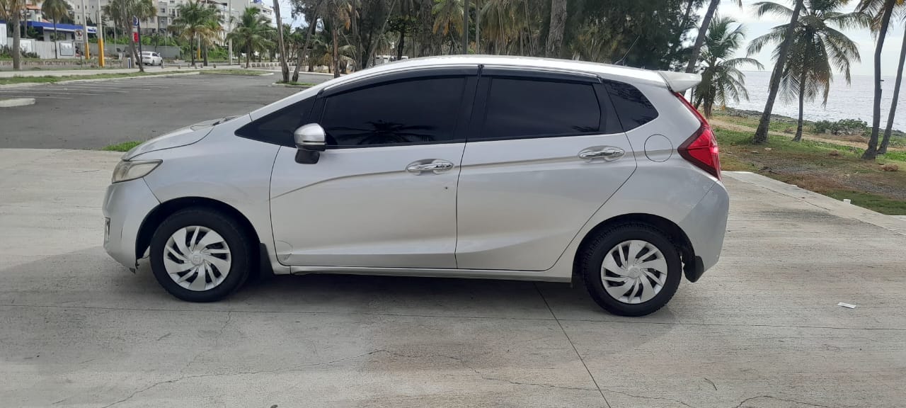 carros - Honda Fit 2014 “ojo no vendo a intermediario” 1