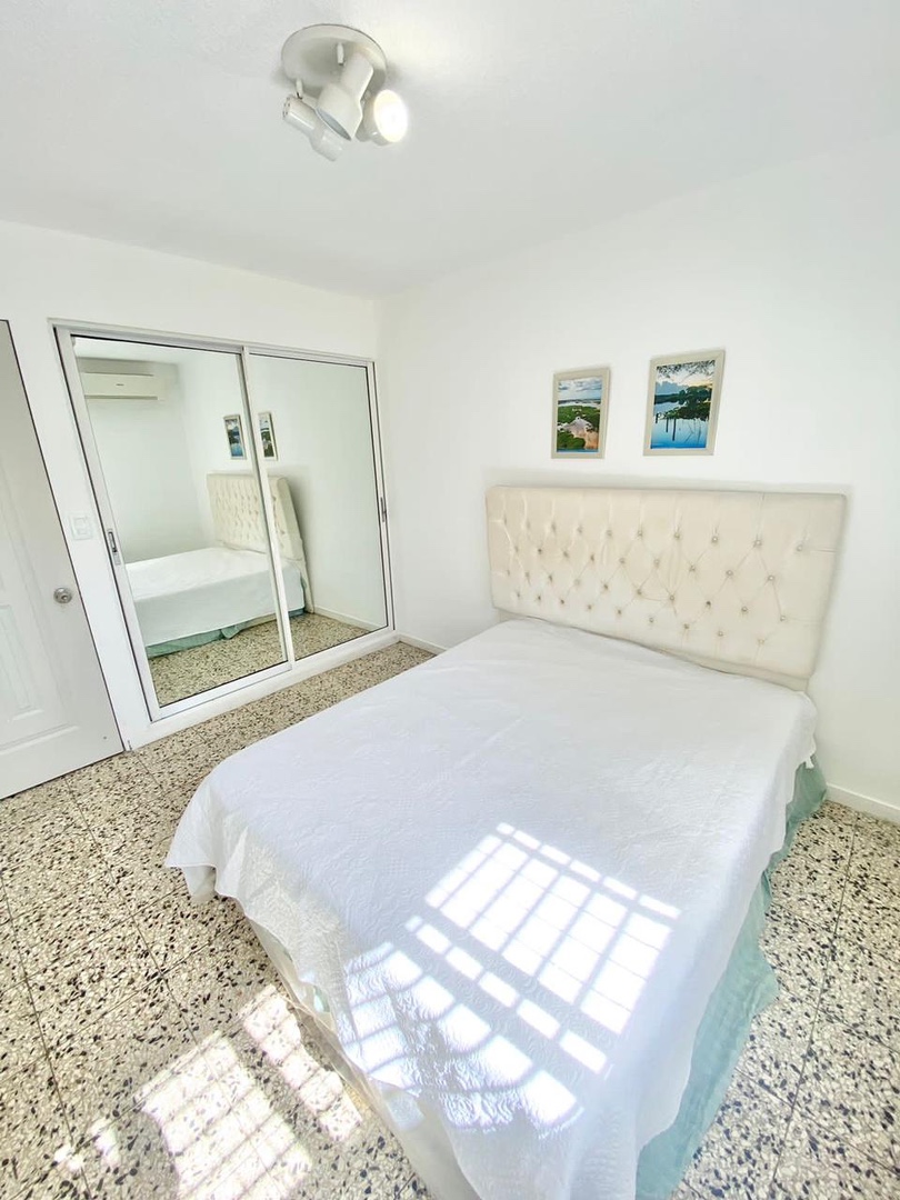 apartamentos - Apto bella vista  2 hab amoblado  9