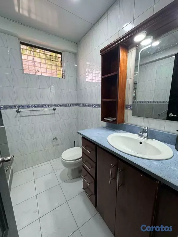 apartamentos - Apartamento  3er piso  en arroyo hondo viejo 6