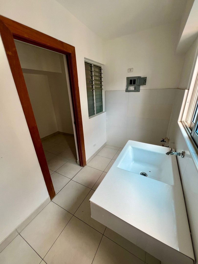 apartamentos - Apartamento en Bella Vista 8vo nivel
 2