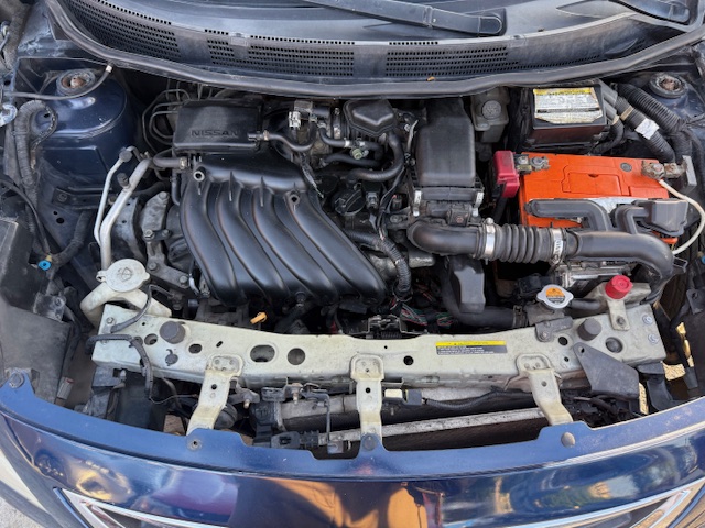 carros - Nissan Versa 2013 6