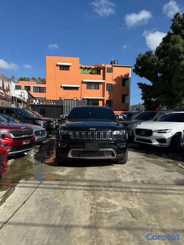 jeepetas y camionetas - Jeep Grand Cherokee Limited 2017 3