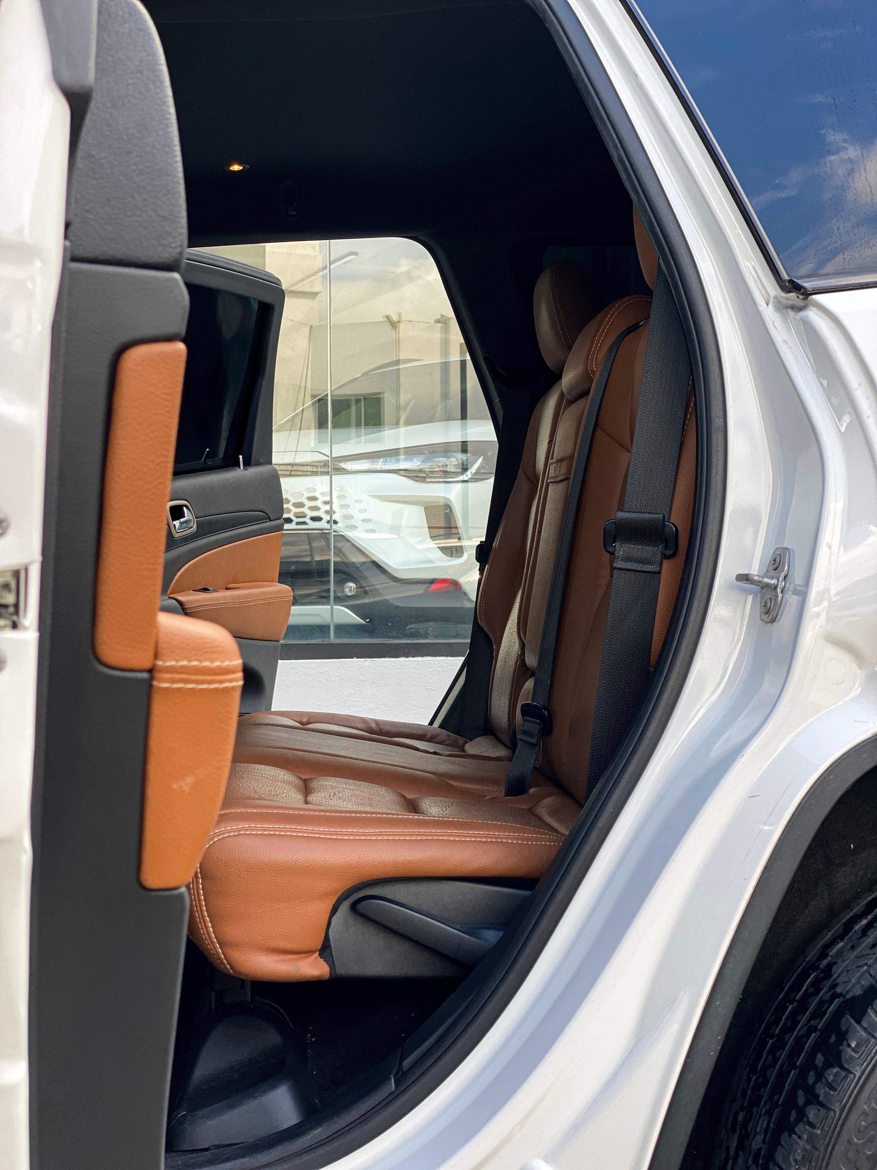 jeepetas y camionetas - Jeep Cherokee Laredo 2017 NO IMPORTA EL CREDITO 6