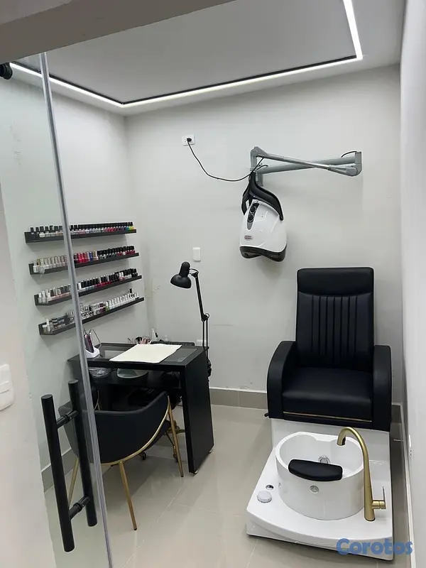 empleos disponibles - Busco Manicurista acrigel 2