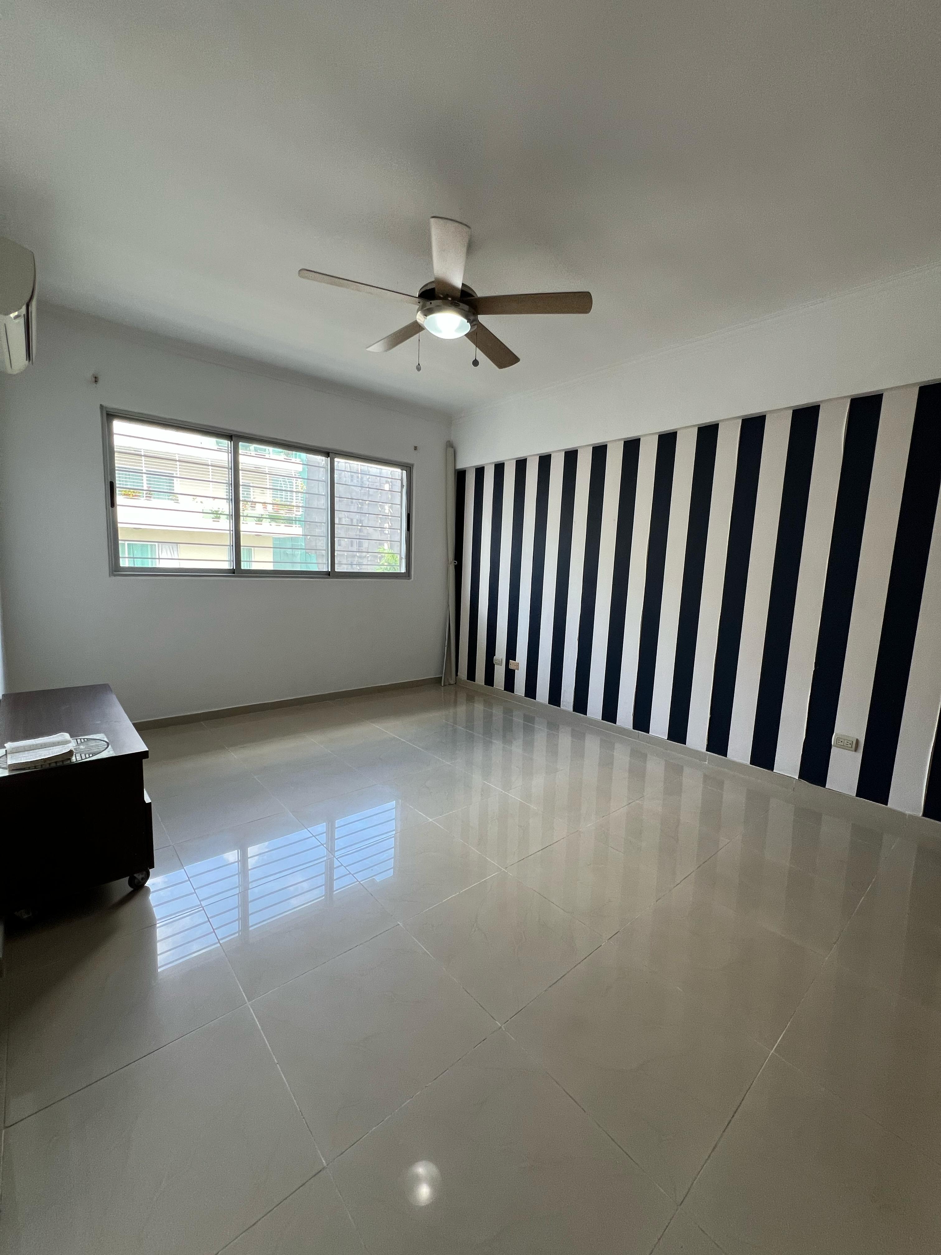 apartamentos - VENDO APARTAMENTO DE 186 MTS EN EVARISTO 7