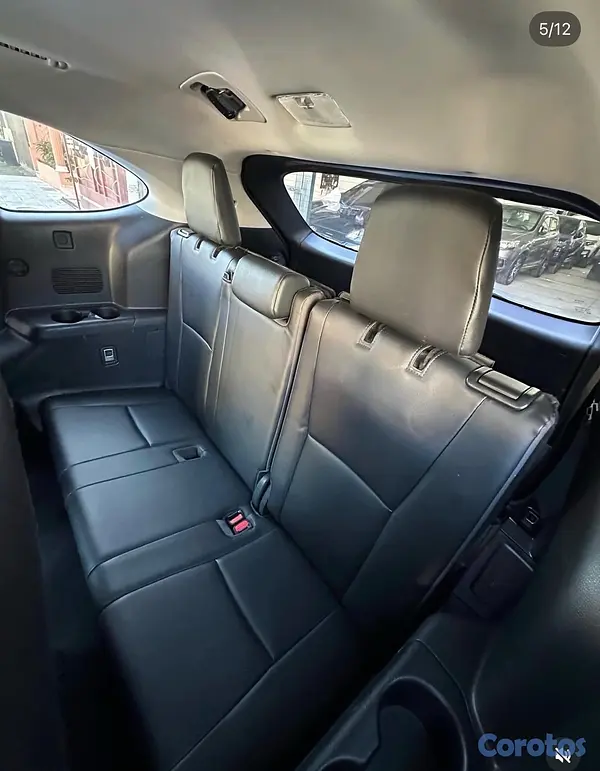 jeepetas y camionetas - Toyota Highlander HYBRID XLE 2023 5