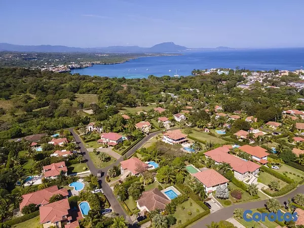 casas vacacionales y villas - En Venta Villa de 5 habitacioes en Sosua Proyecto Exclusivo 2