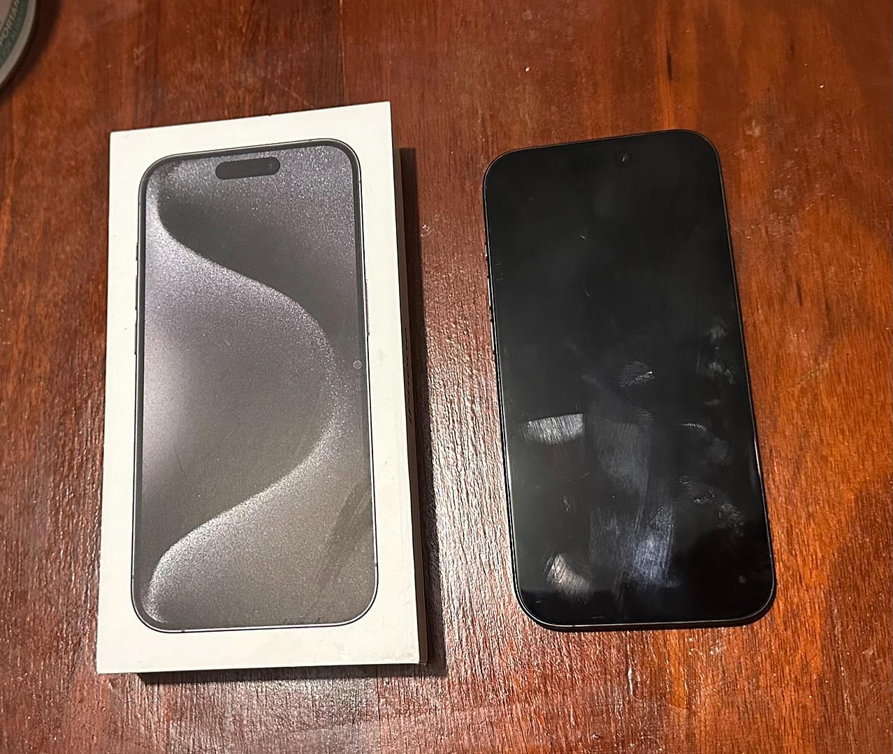 celulares y tabletas - IPhone 15 Pro 128G de Claro 1