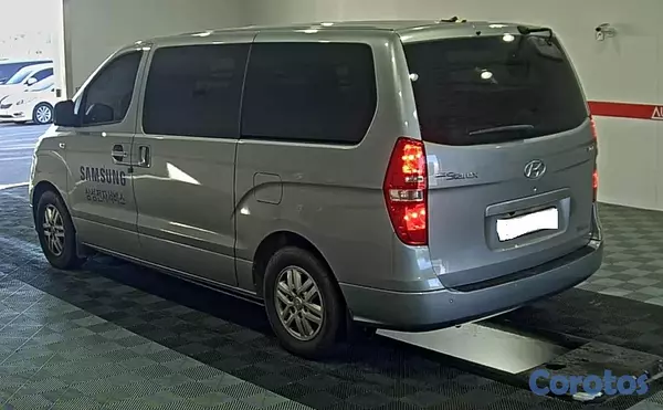 jeepetas y camionetas - HYUNDAI GRAND STAREX 2021 GRIS 5