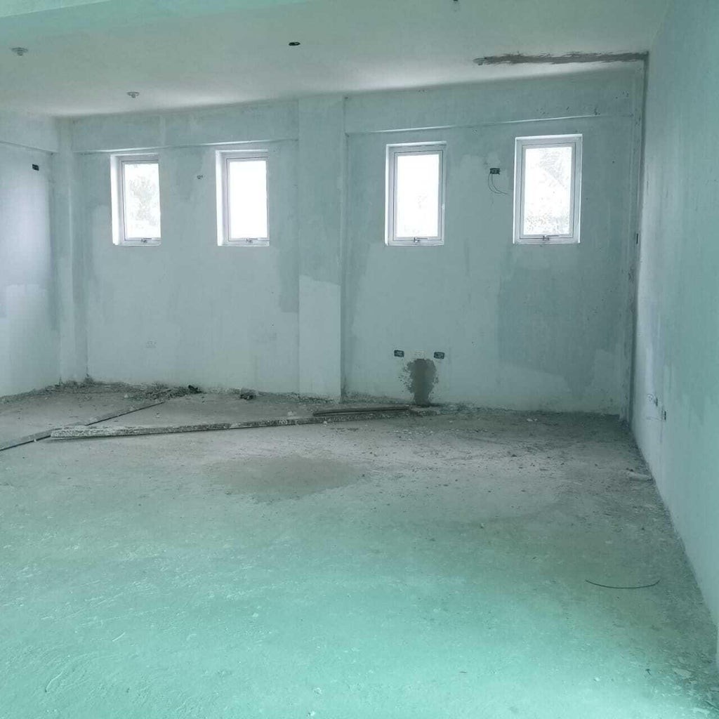 oficinas y locales comerciales - Alquiler de Céntrico, amplio y cómodo Local comercial totalmente nuevo, 6