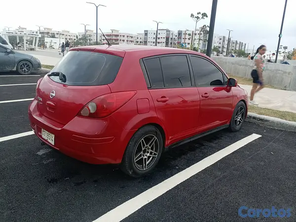 carros - NISSAN Versa 15
