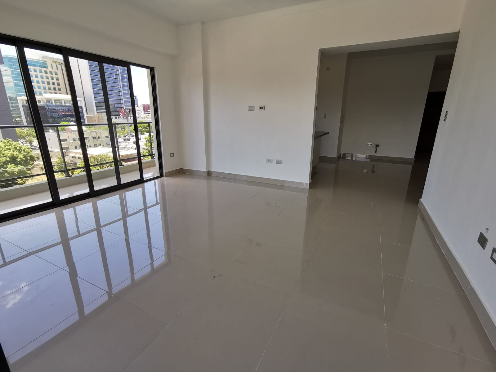 apartamentos - ALQUILO APART. 2 HABITACIONES SIN MUEBLES 1
