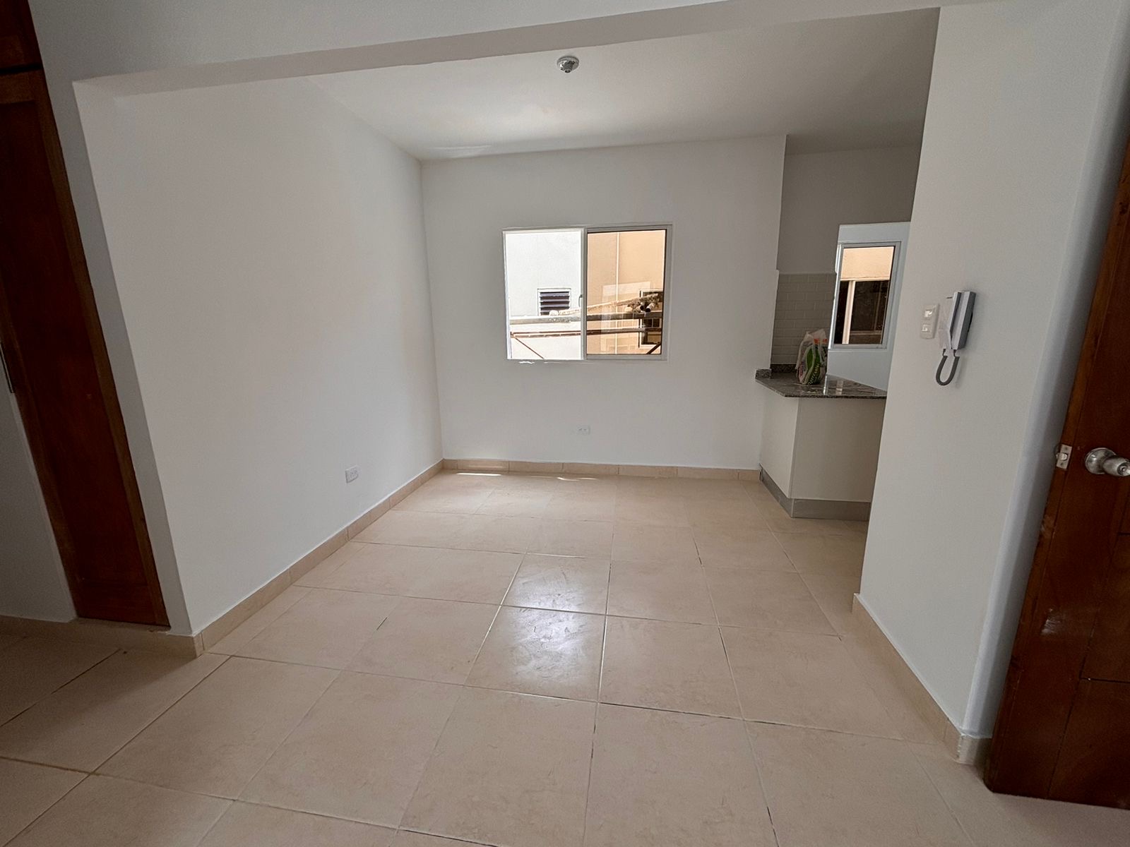 apartamentos - Apt. en venta de 3 hab. con terraza ubicado en Brisa Oriental I, San Isidro 4