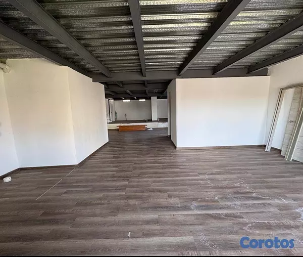 oficinas y locales comerciales - Alquilo Oficina en Bella Vista 3