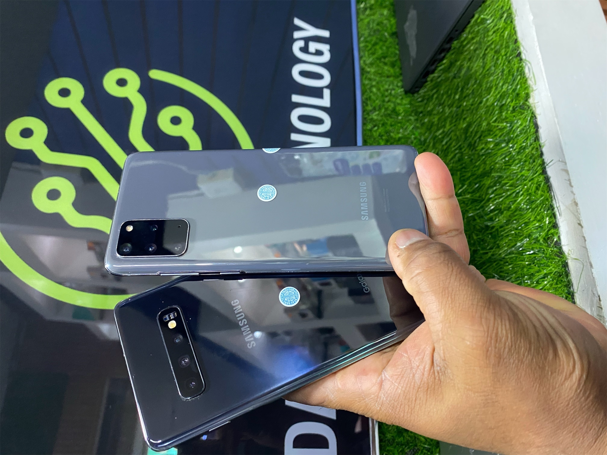 celulares y tabletas - samsung galaxy s10+ s20+