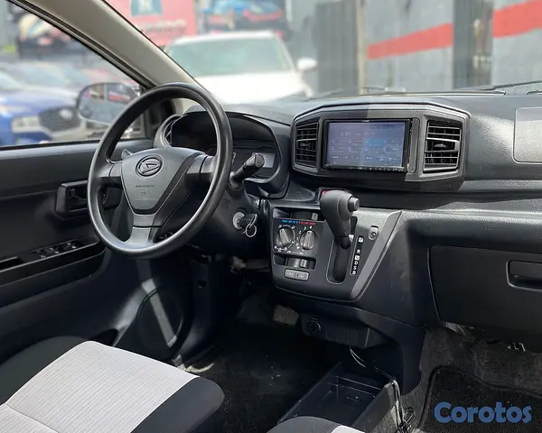 carros - Daihatsu Mira 2019 10