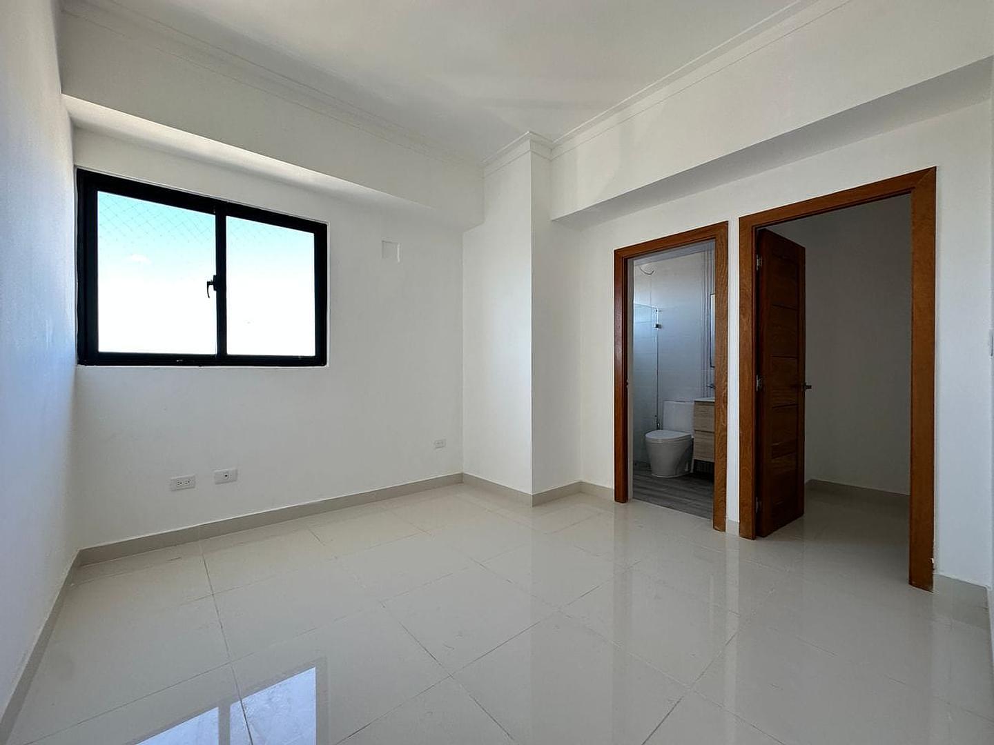 apartamentos - Excelente Apartamento en Torre Moderna de Alma Rosa 1ra  4