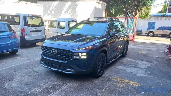 jeepetas y camionetas - Hyundai Santa Fe año 2022 Azul Casi NUEVA 5