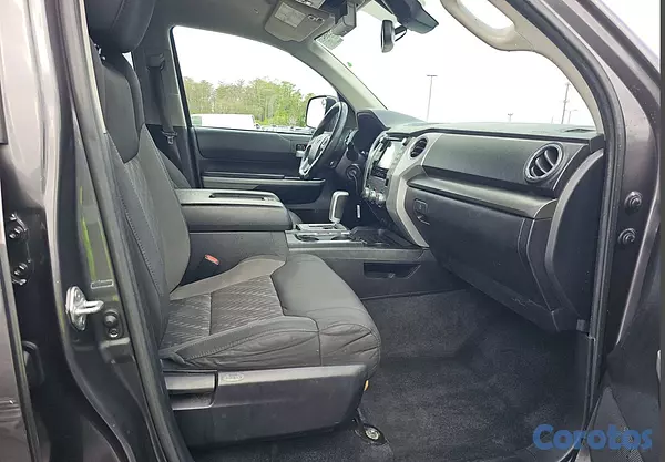 jeepetas y camionetas - Toyota Tundra SR5 2021 9