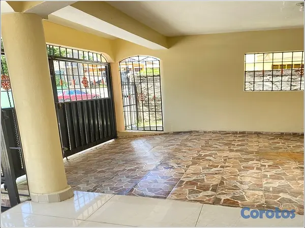 casas - Vendo Excelente Casa en SAN CRISTOBAL, Madre Vieja 8