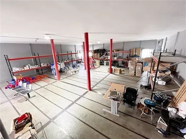 oficinas y locales comerciales - Local céntrico en arroyo hondo 7