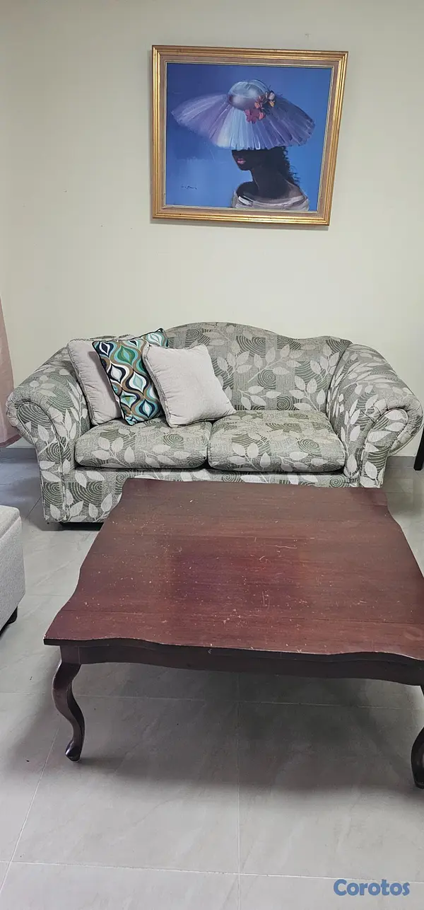 muebles y colchones - Muebles y centro de mesa en Caoba  2