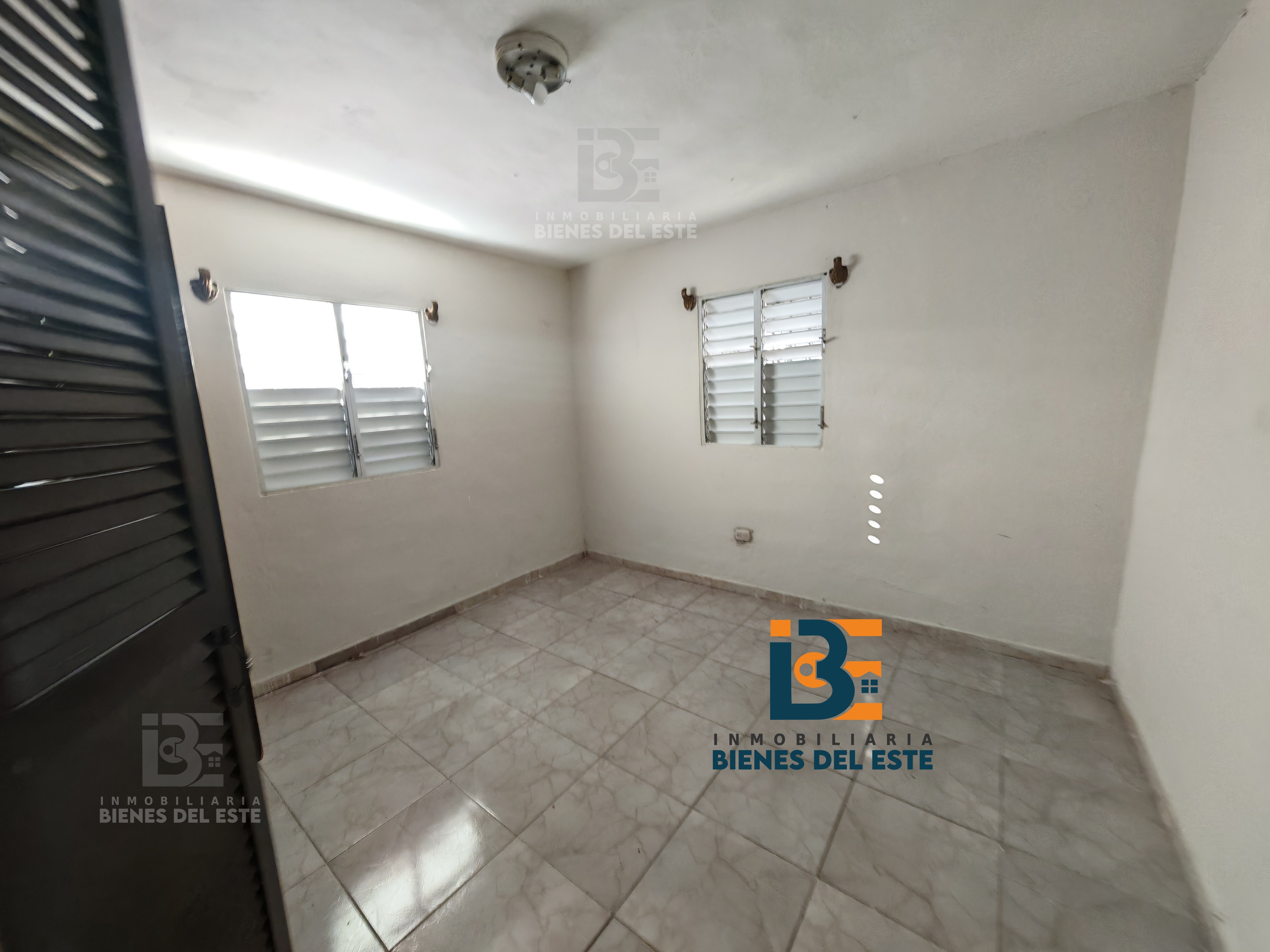 casas - Vende Casa de Tres Habitaciones en el Juan Pablo D 4