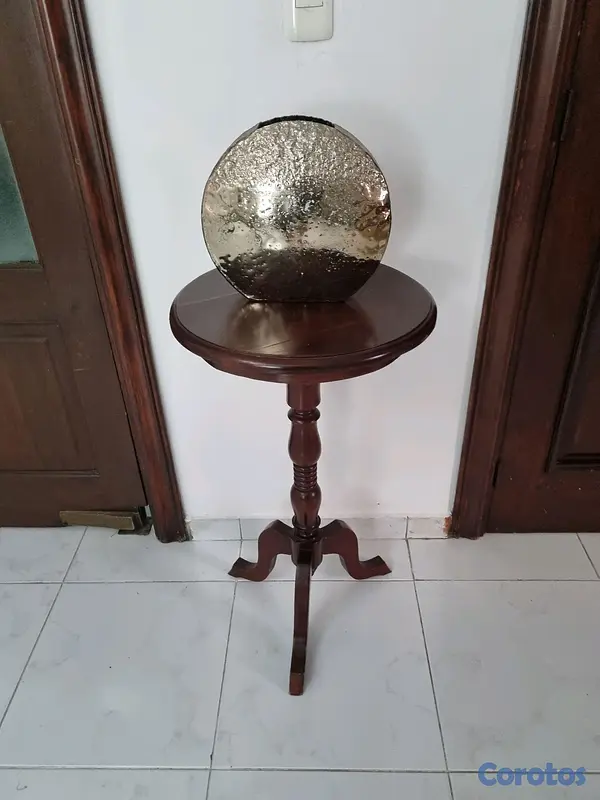 muebles y colchones - Mesa alta en caoba 2