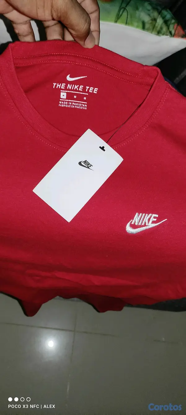 hobby y coleccion - T-shirt nike medium 1200 + gorra jordan one size 1500 2