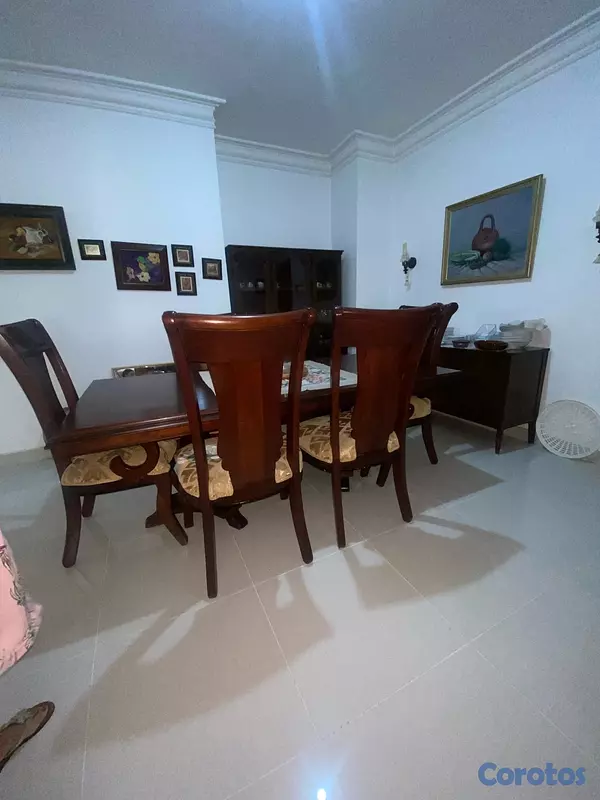 muebles y colchones - comedor de caoba  4