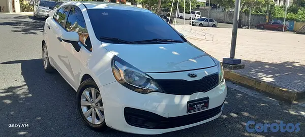 carros - Kia Rio 2013 Ligeramente Negociable. 8
