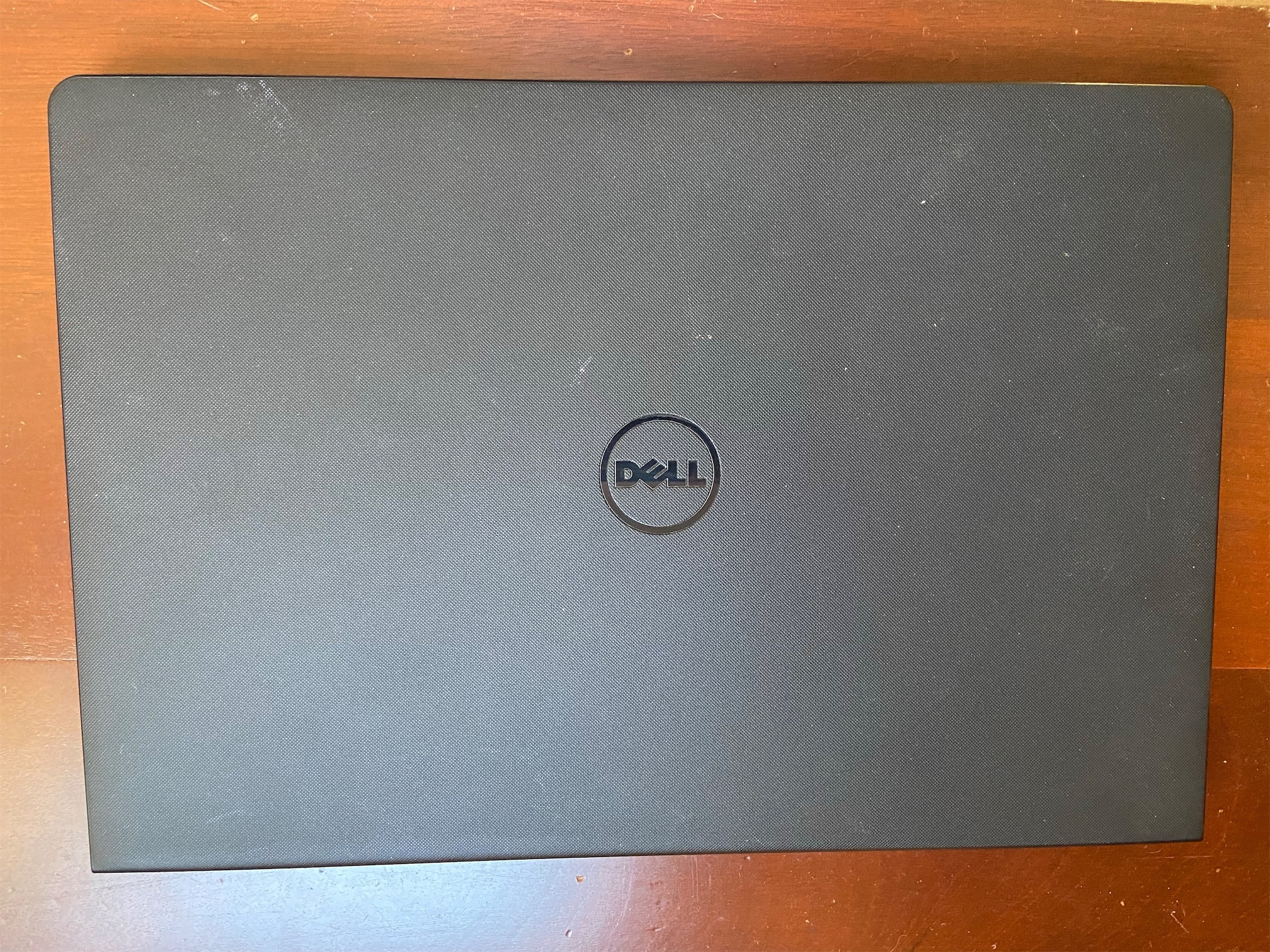 computadoras y laptops - Laptop Dell Inspiron 15 3000 series