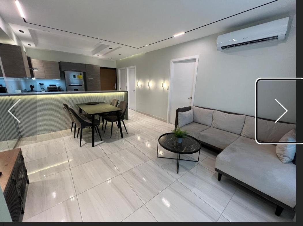 apartamentos - Apartamento en Evaristo Morales completamente 
amueblado.
 0