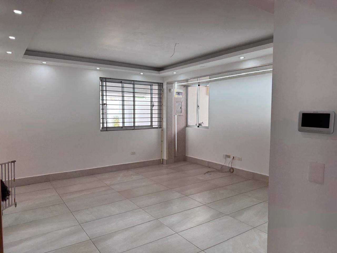 casas - CASA EN VENTA EN SANTIAGO DE LOS CABALLEROS PRÓXIMO A LA 27 de febrero  9