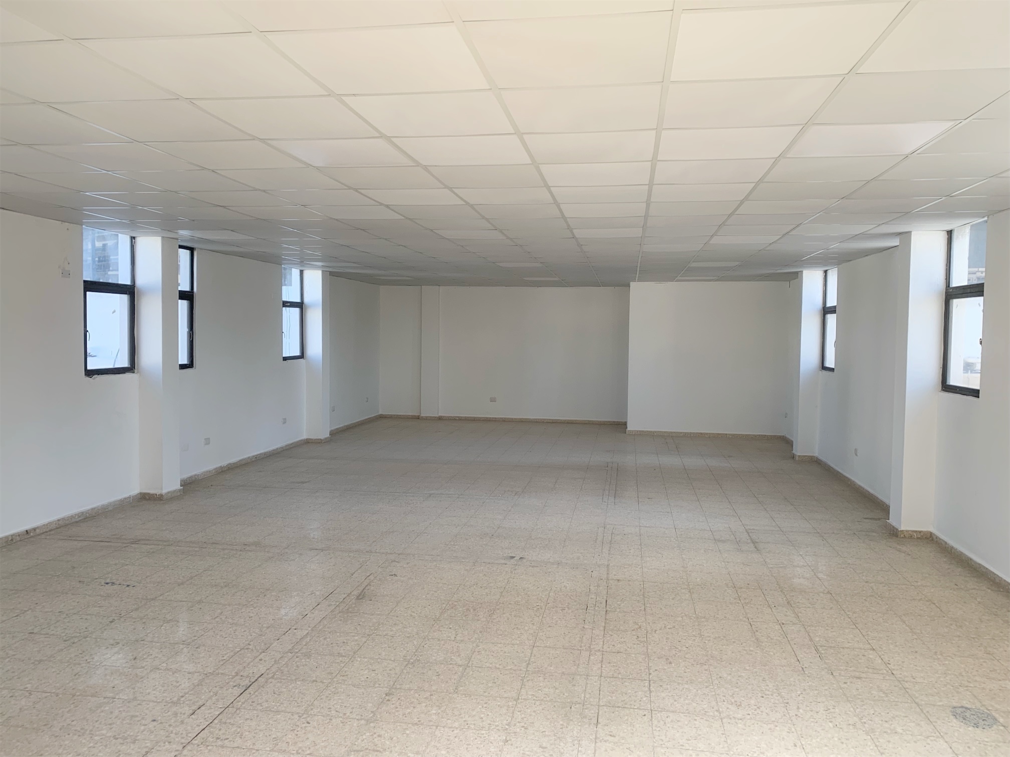oficinas y locales comerciales - Local en naco 109m 3