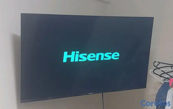electrodomesticos - televisor hisense de 43 pulgadas con su base y control 3
