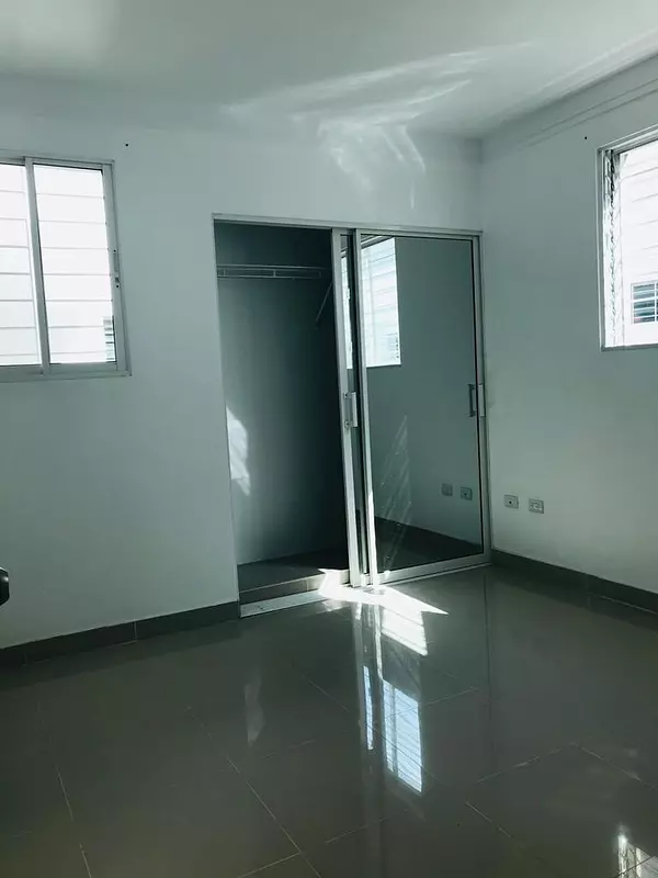 apartamentos - Tercer nivel, Los Rieles de Gurabo 3